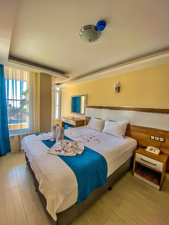 Mas Butik Otel 埃德雷米特 外观 照片