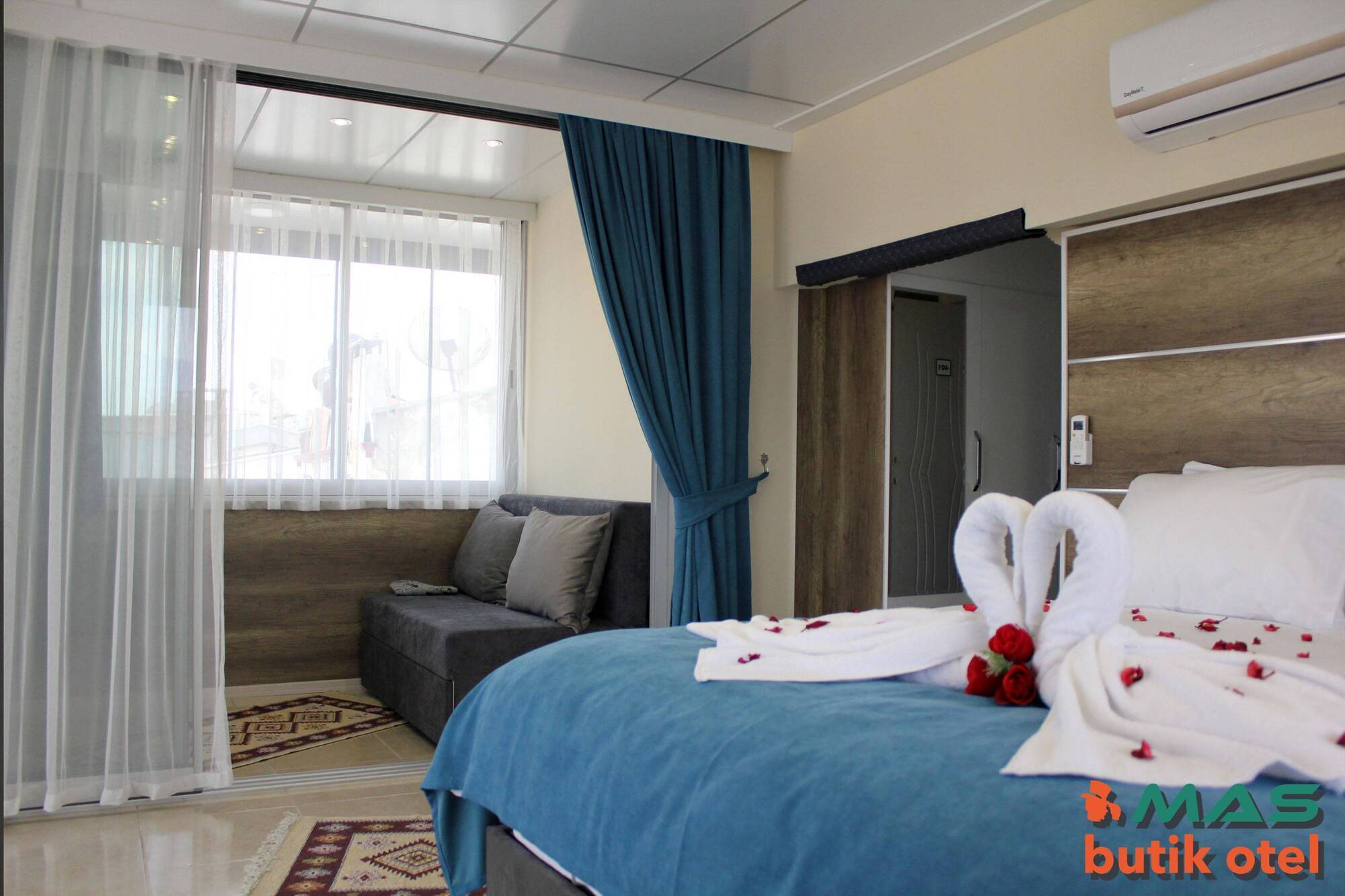 Mas Butik Otel 埃德雷米特 外观 照片