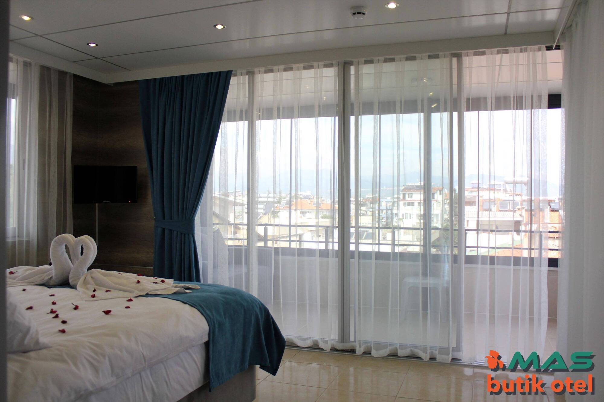 Mas Butik Otel 埃德雷米特 外观 照片