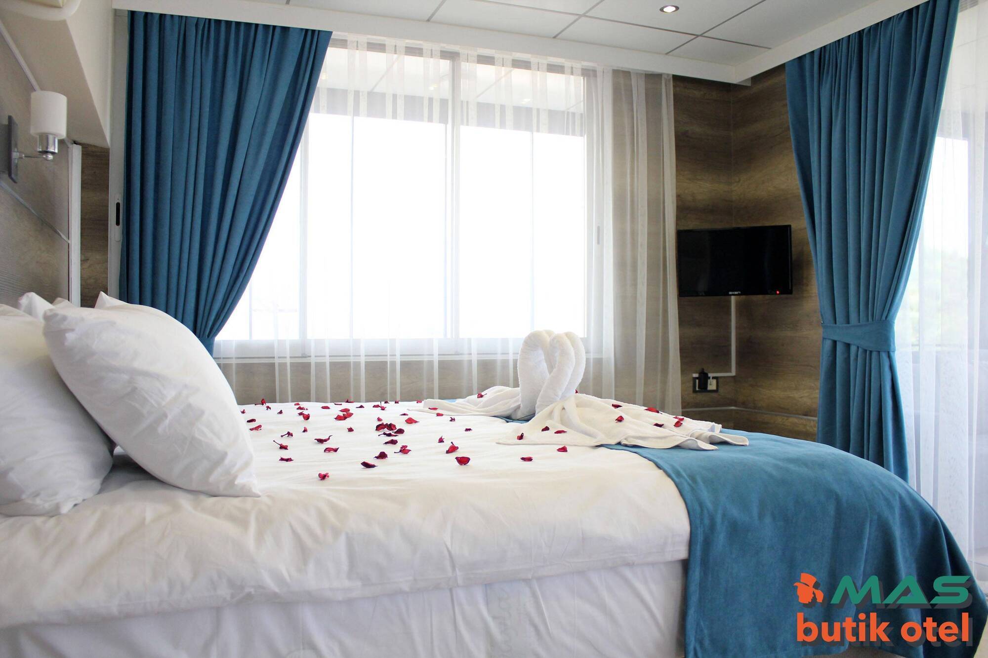 Mas Butik Otel 埃德雷米特 外观 照片
